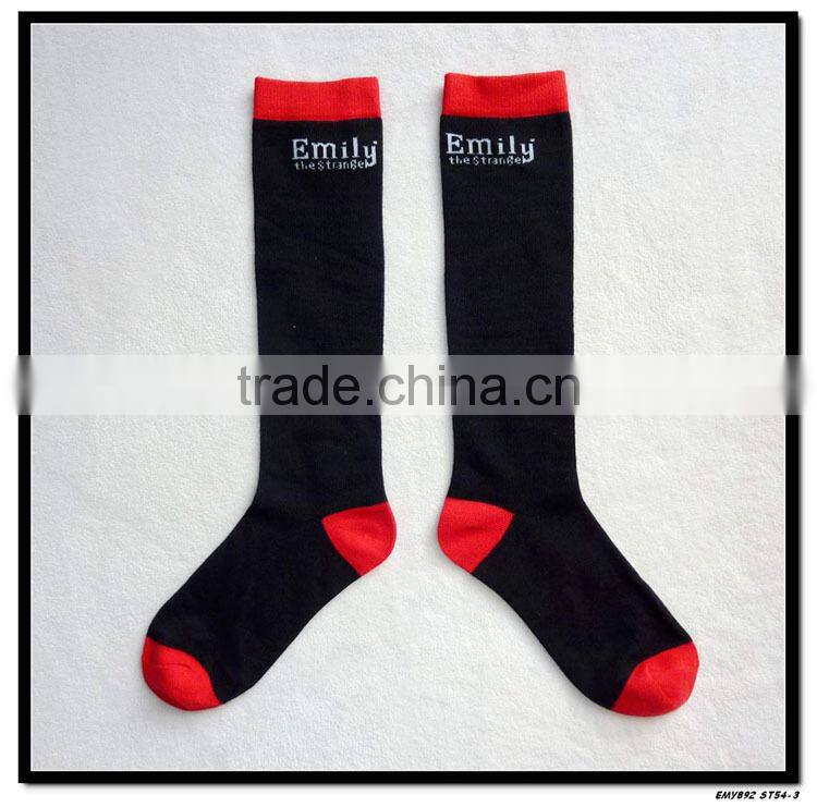 fashion design 3-pair packed jacquard pattern comfortable red socks for lady