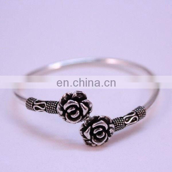 92.5 Square shape Silver Bangle Bracelet