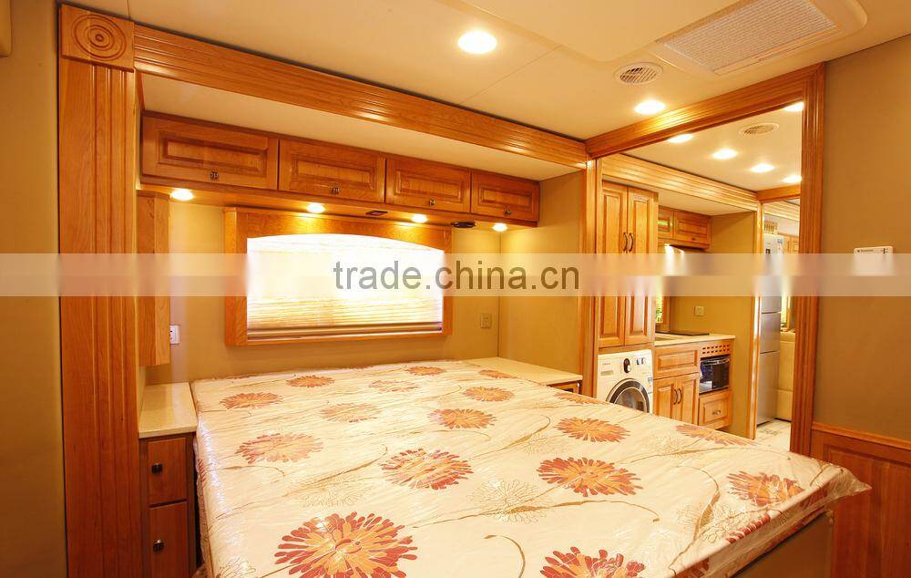 HBJLB5180XLJ1 4x2 Camping Bus
