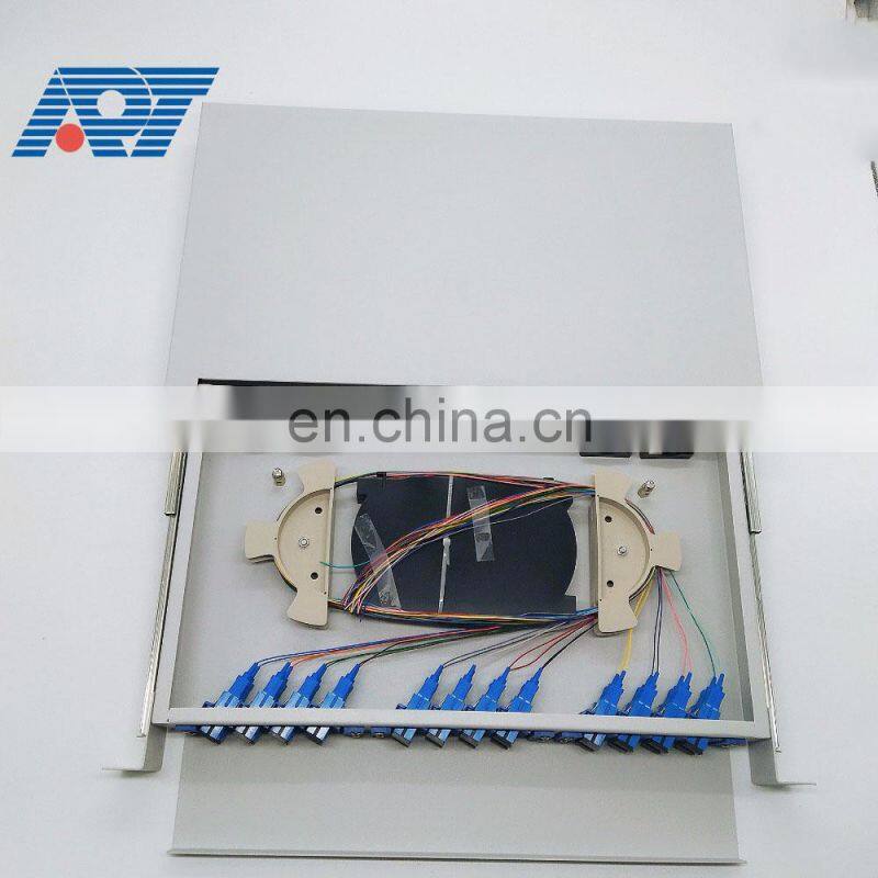 12/24/24/96/144 cores fiber optic ODF terminal box /ftth box with sc/upc pigtail and adapters.