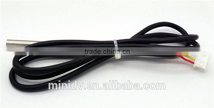 2200W 10A QUADBAND SMS/CALL Remote Controlled GSM Power Socket with 3 Outlets Which Also Supports Temperature Control