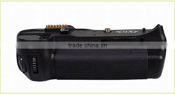 Commlite ComPak camera handle grip for Nikon 300,D300S,D700