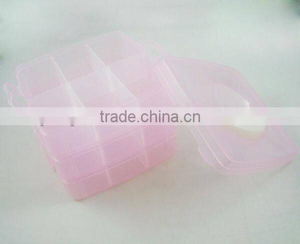 Plastic food storage container / Pet food container