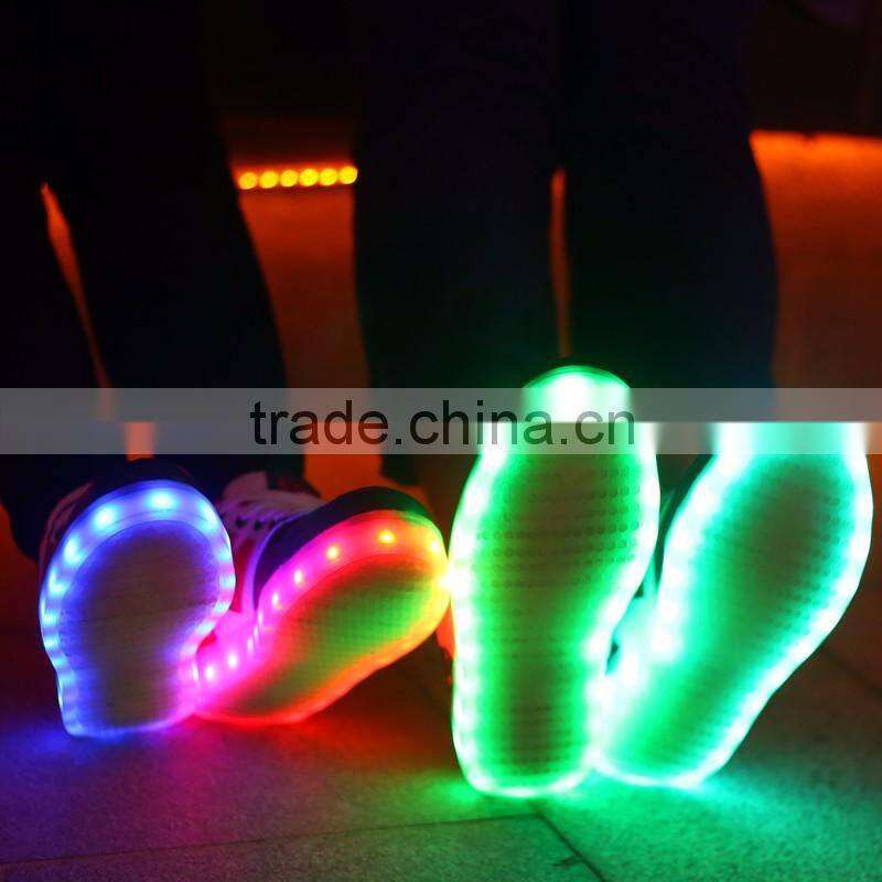Wholesale USB charger changeable colors light up running sports casual shoes for adults JK-012