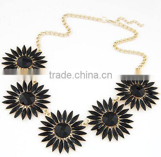 Fashion Multicolor Flower Vintage Choker Collar Pendant Statement Necklace Women Fashion Necklaces for Women 2014