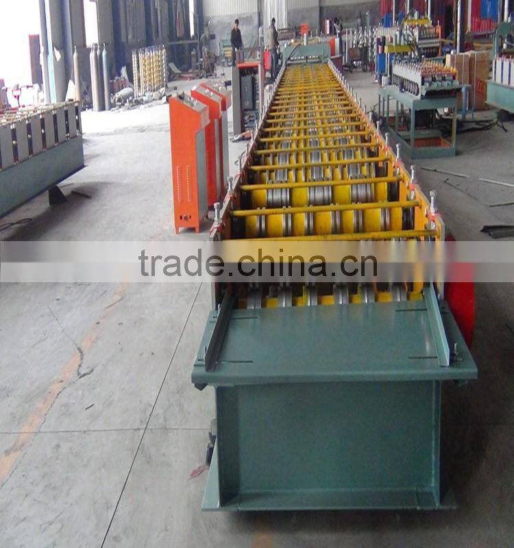 Novel design of DX 720 floor deck roll forming machine