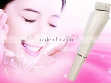 Waterproof Deep Cleaning Vibrating 3 in 1 Rotating Facial Brush
