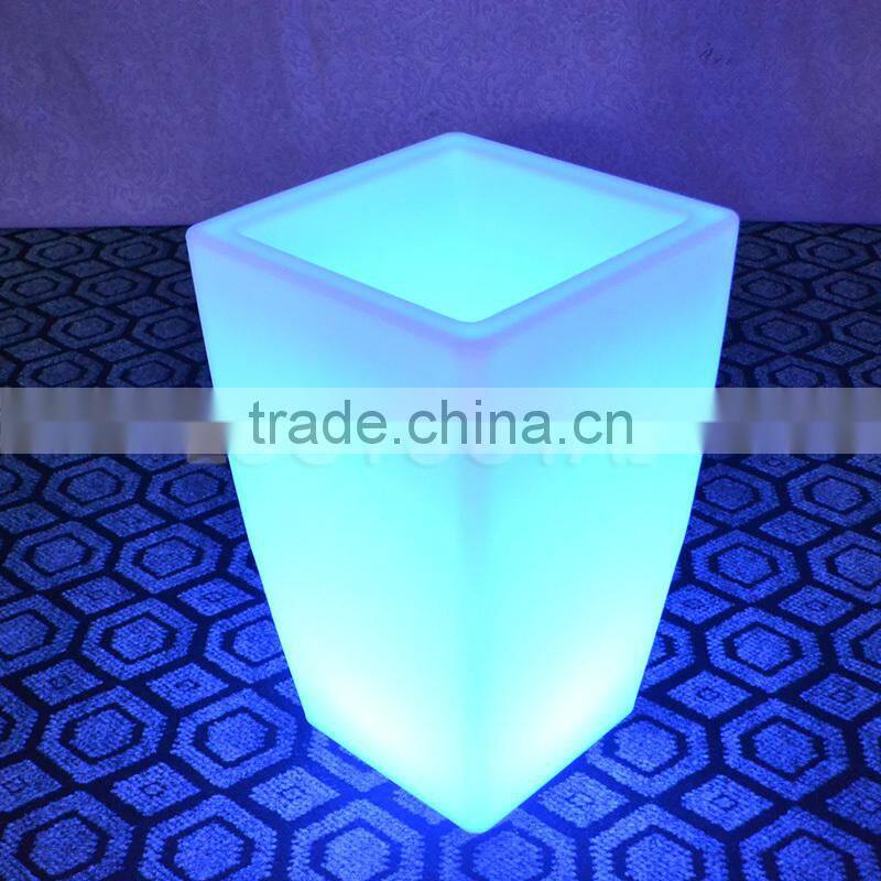 20'' Waterproof Rechargeable RGBW Multi Color LED Light up bar ice bucket with Remote LTT-SF05