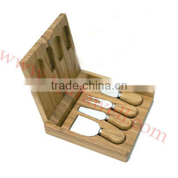 AM-1385 Wooden board with 3pc cheese knife set
