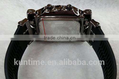 2014 Elegant Men's LED Lattice Display Black Rubber Band Wrist Watch