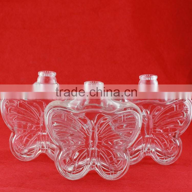 China factory cheapwoman body wine bottles Ice hockey shape bottles tiger head whiskey bottle 500ml