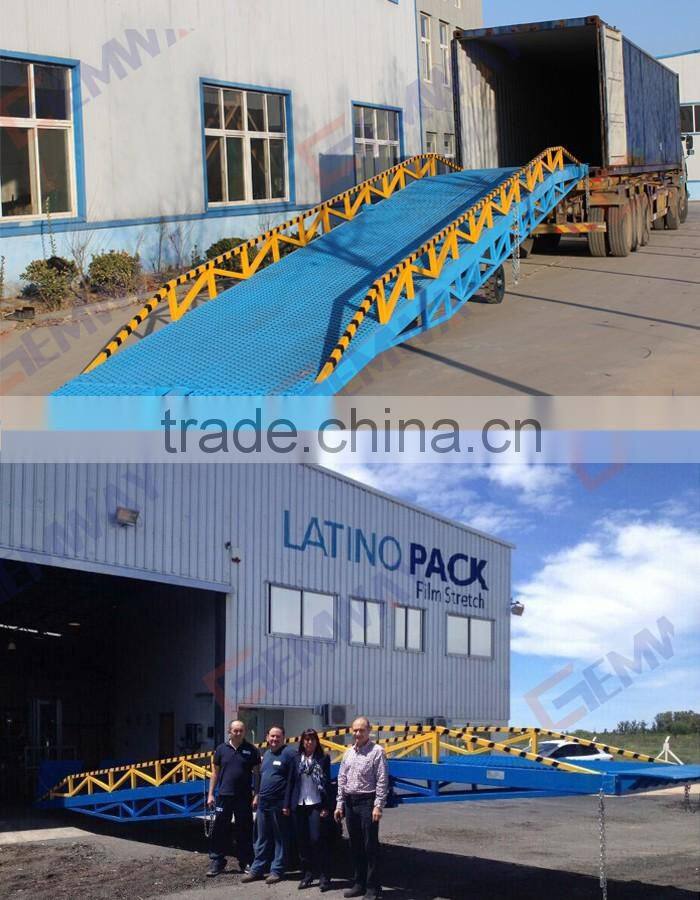 Cargo delivery mobile hydraulic yard ramp