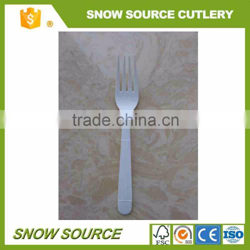 5.5g White disposable PP material plastic cutlery sets