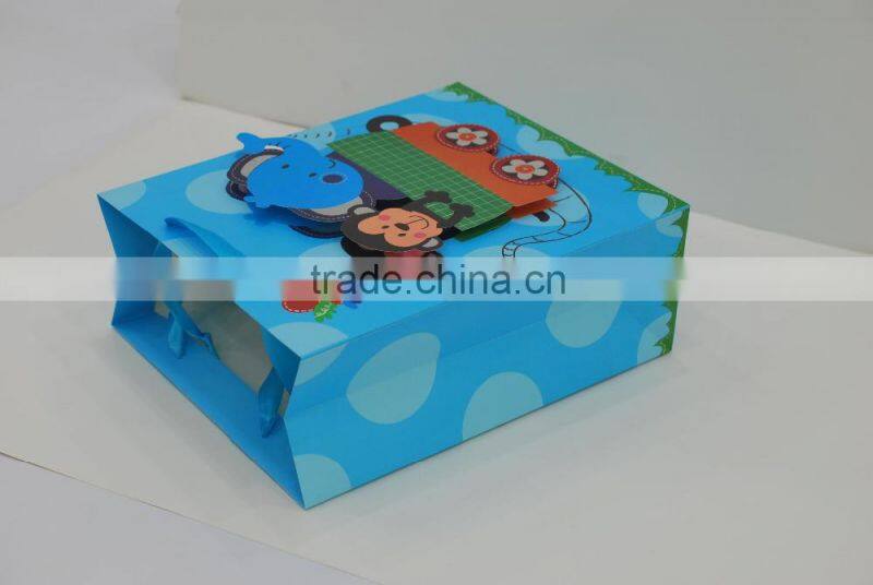 New delicate design smart 3D silver plating gift paper bag with ribbon bow handle supplier and manufacture