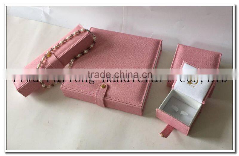 Custom simple paper jewlery box/ square cardboard jewlery boxes for jewlery hot sale