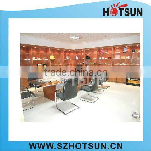 Clear acrylic display box with hinging lid