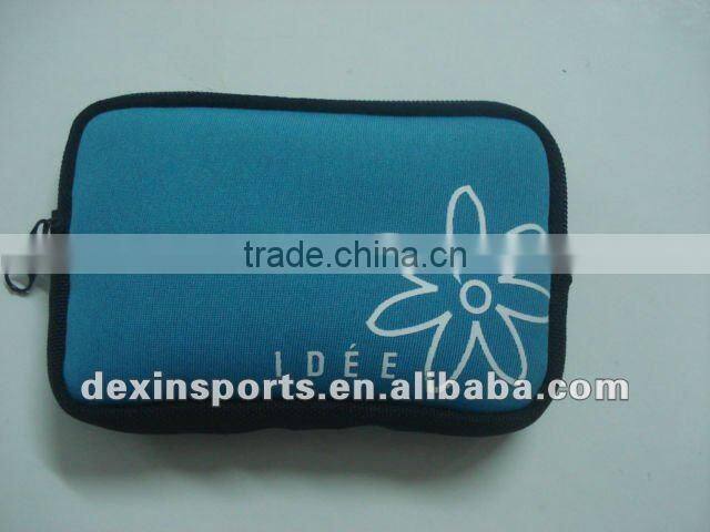 built campact soft shell camera case