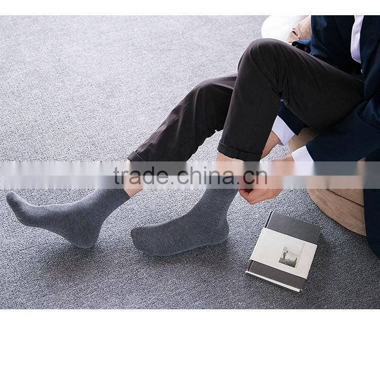 Wholesale autumn winter socks men solid color business socks men socks manufacurer