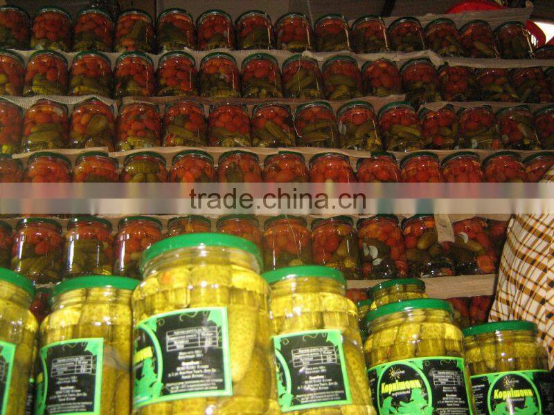 Pickled Cucumber & Tomato together in glass jar for export