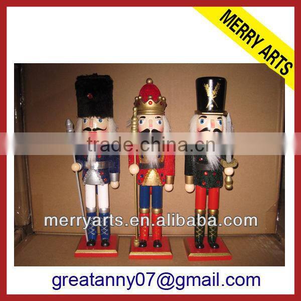 yiwu factory cheap wooden figurine nutcracker costumes wholesale wood christmas nutcracker