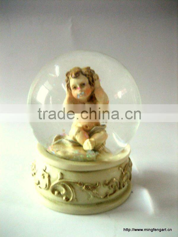 Polyresin Angel Water Globe Decoration Gifts