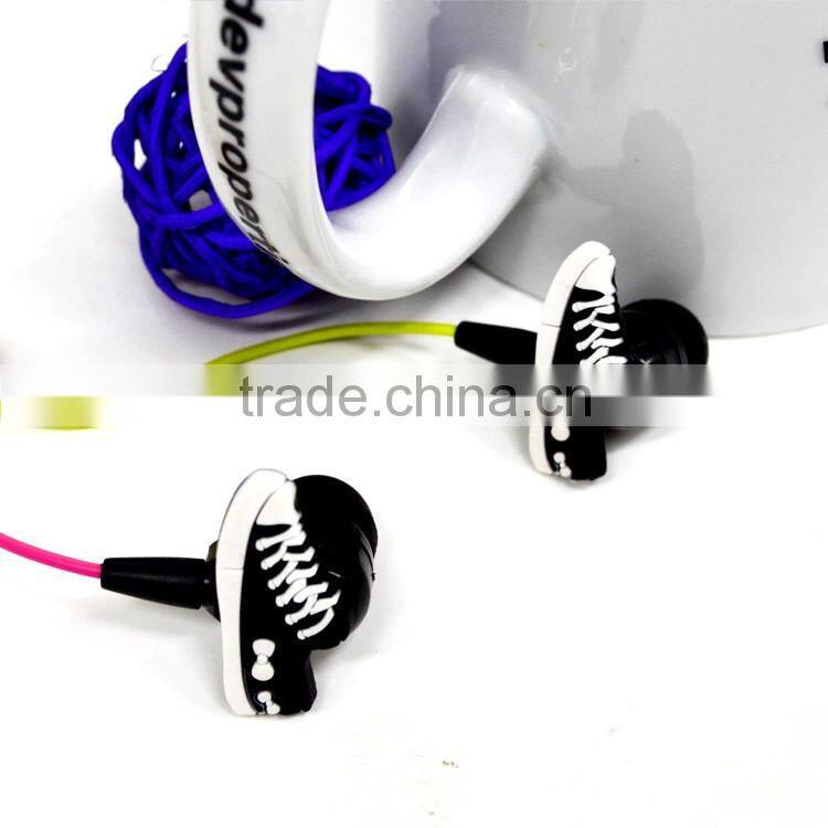 Promotional earphones for mp3 players, gift item in ear earphone online auction bluetooth earbuds 2016 free samples