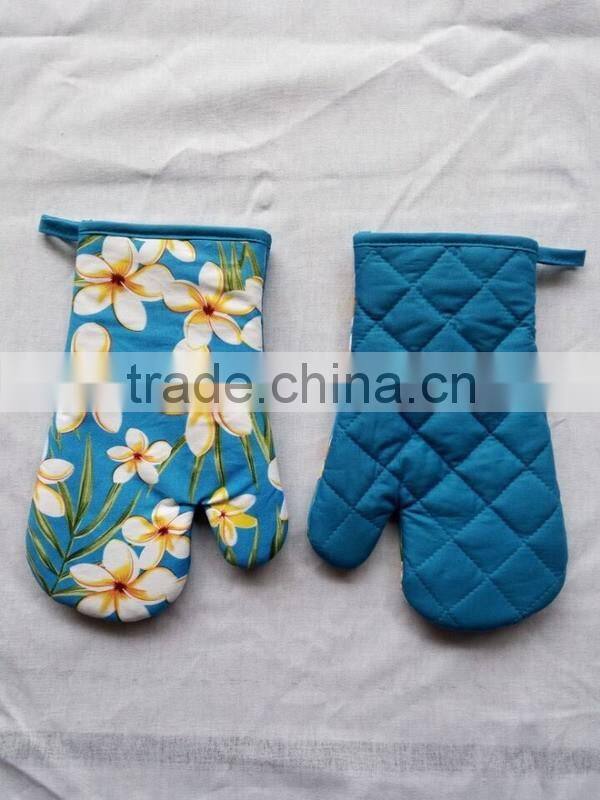 2016 silk screen pigment printing 3pcs cotton apron set with oven mitten pot holder set free samples China Supplier