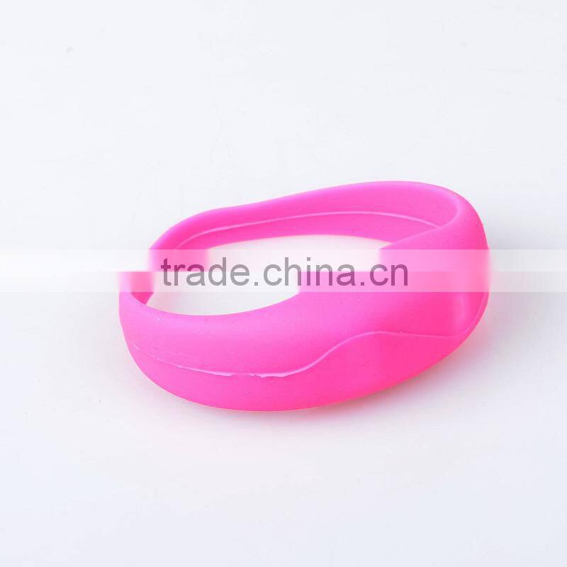 2015 Hot Sell Baseball Silicone Bracelets , Silicone Bracelets For Fundraising