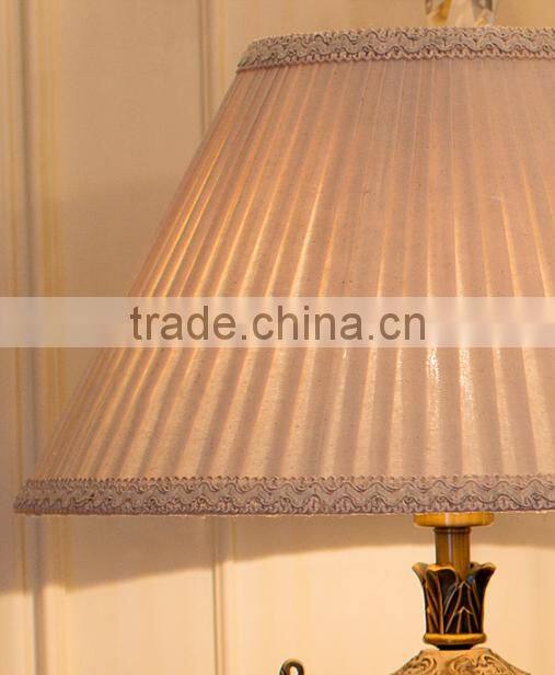 Olivary design clear glass body metal bottom fabric lampshade table lamp