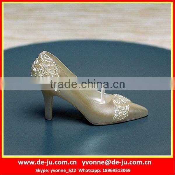 Simple Design Beautiful Silver High-Heel Shoe Candle