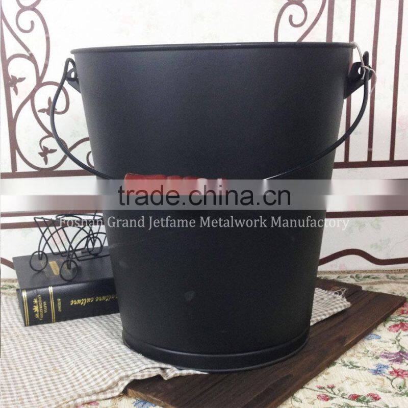 firepalce Heat insulation coal buckets metal coal buckets with wooden handle