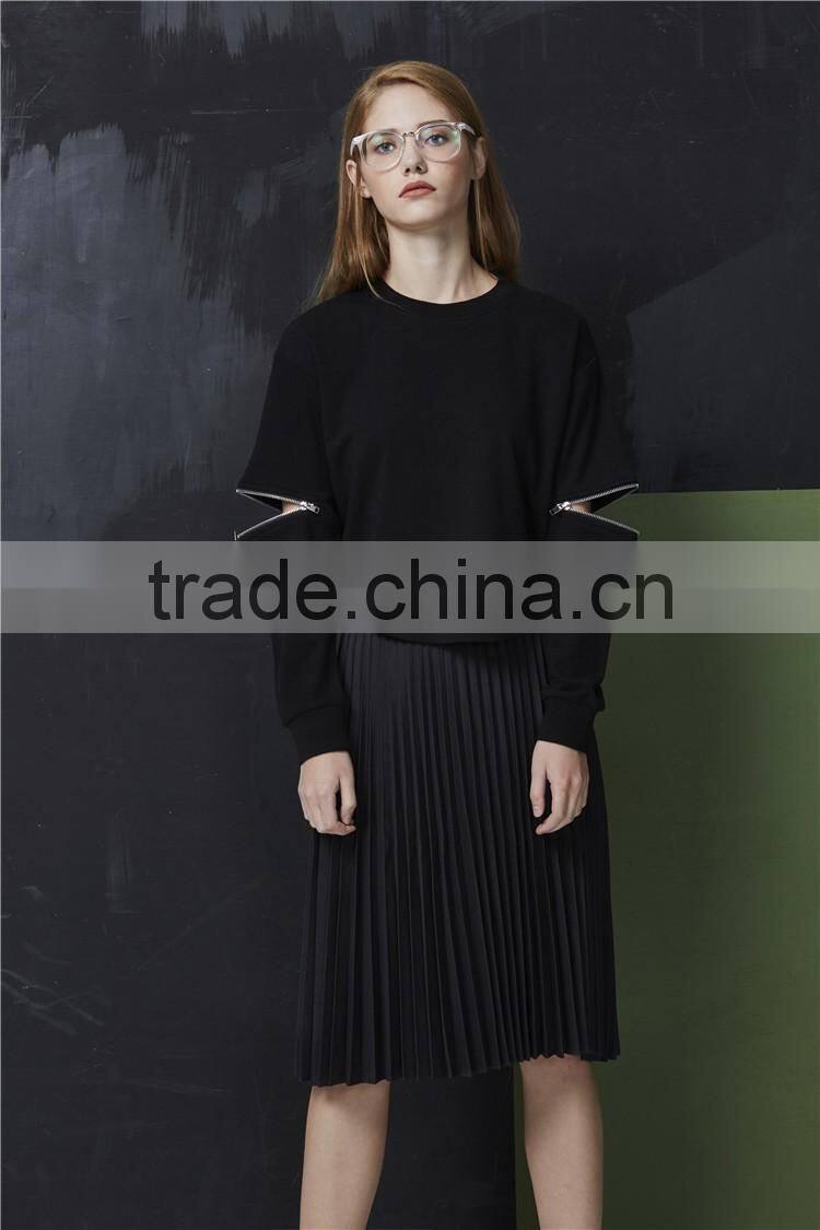 long sleeve pure color curved hem black pullover no hood blank sweatshirt crewneck women custom with two zips on the sleeve