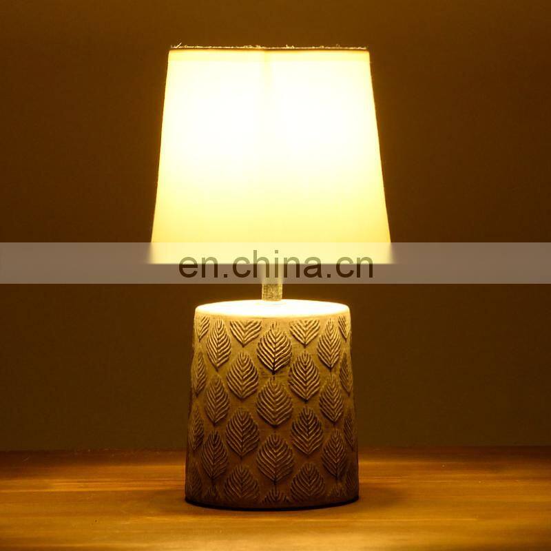 new antique design of flower pattern home decoration ceramic desk lamp