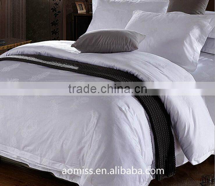 100% polyester luxury hotel decoration washable fire proof bed runner