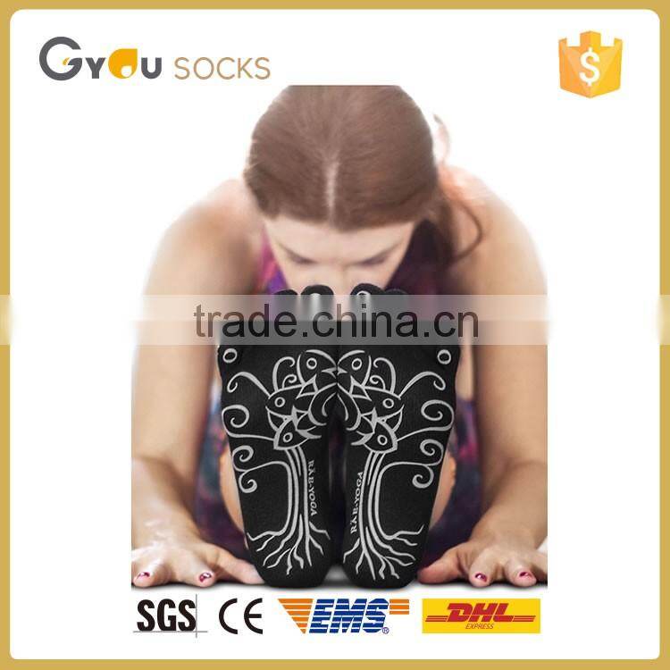 hiking women's Man's high quality Striped popular toe socks yoga socks anti slid socks