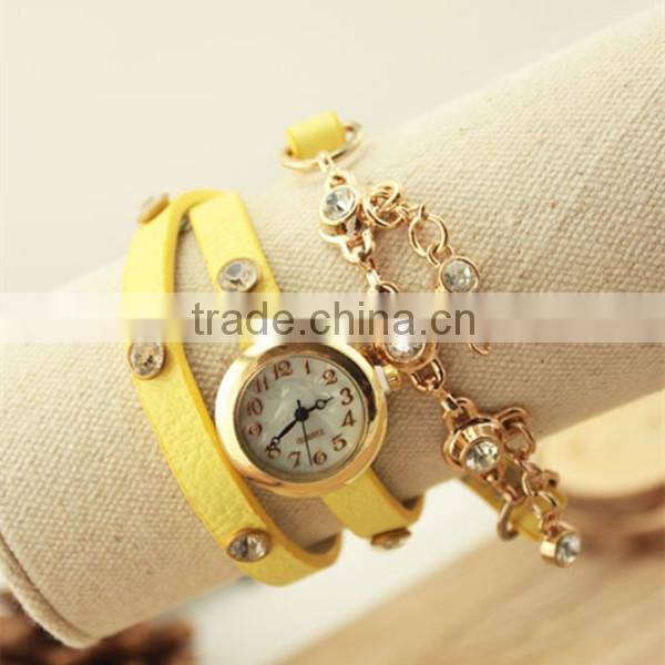 2015 Leather Strap Vintage Bracelet Lady Watch Relojes With Pendant