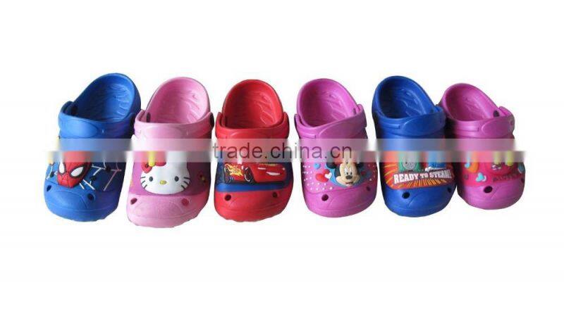 2015 Jinjiang factory Kids EVA clogs shoes with cartoon patch