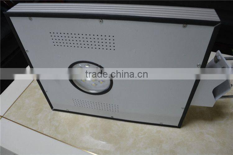 High lumen solar power outdoor solar gate post pillar light