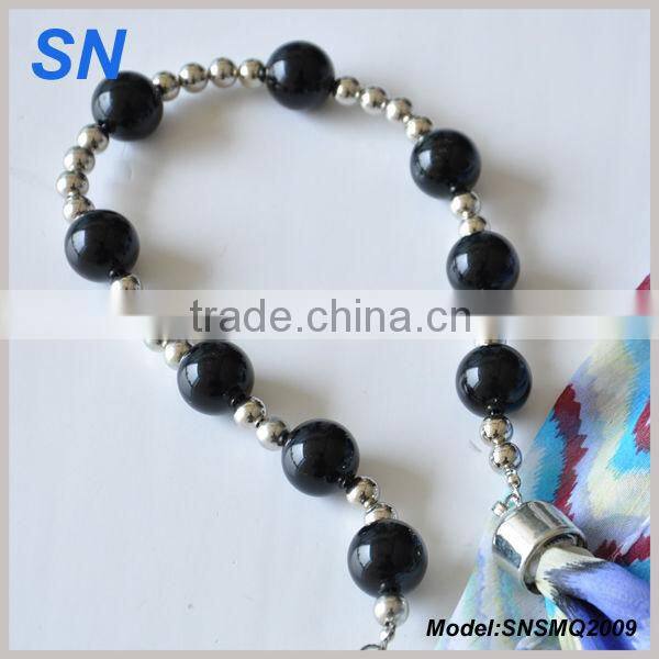 Beads chain pendant scarf color texture design scarf