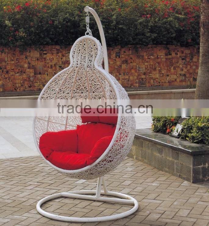 0503 garden patio leiaure rattan hanging swing egg shaped chair YPS088