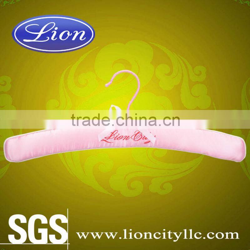 LEC-S5041 Colorful Satin Padded Decorated Hangers