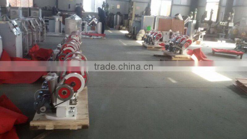 small lab handheld tablet press machine made in China