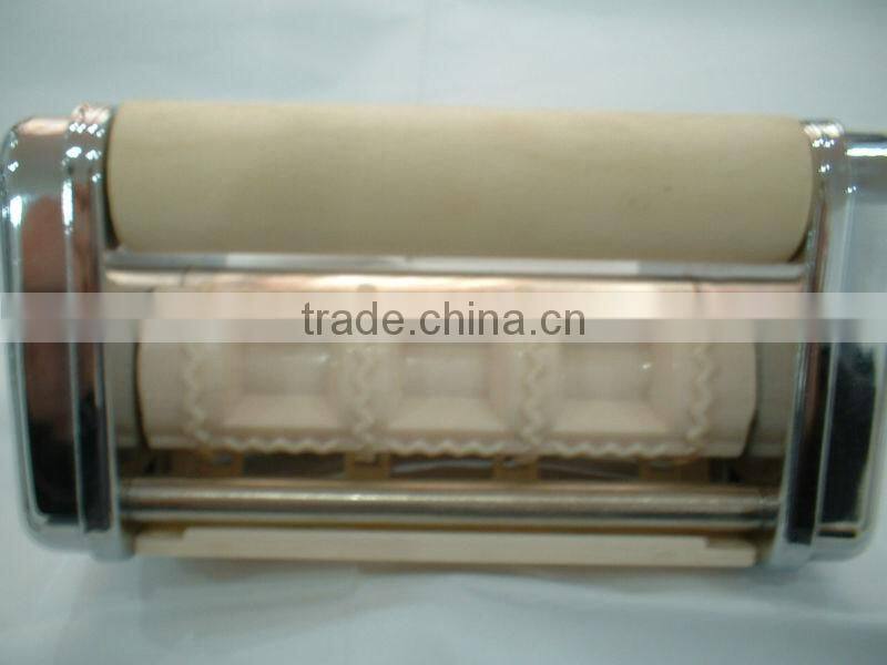 30/45mm Square Ravioli Raviolini Handle Pasta Making Machine