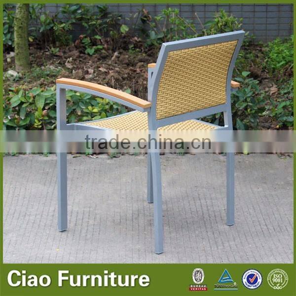 Aluminum rattan garden chair with teak wood arm