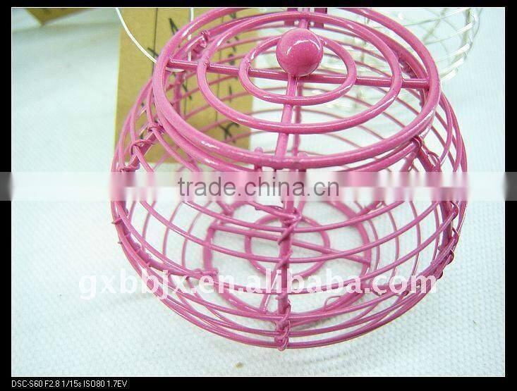 Round wire woven small gift storage case with lid