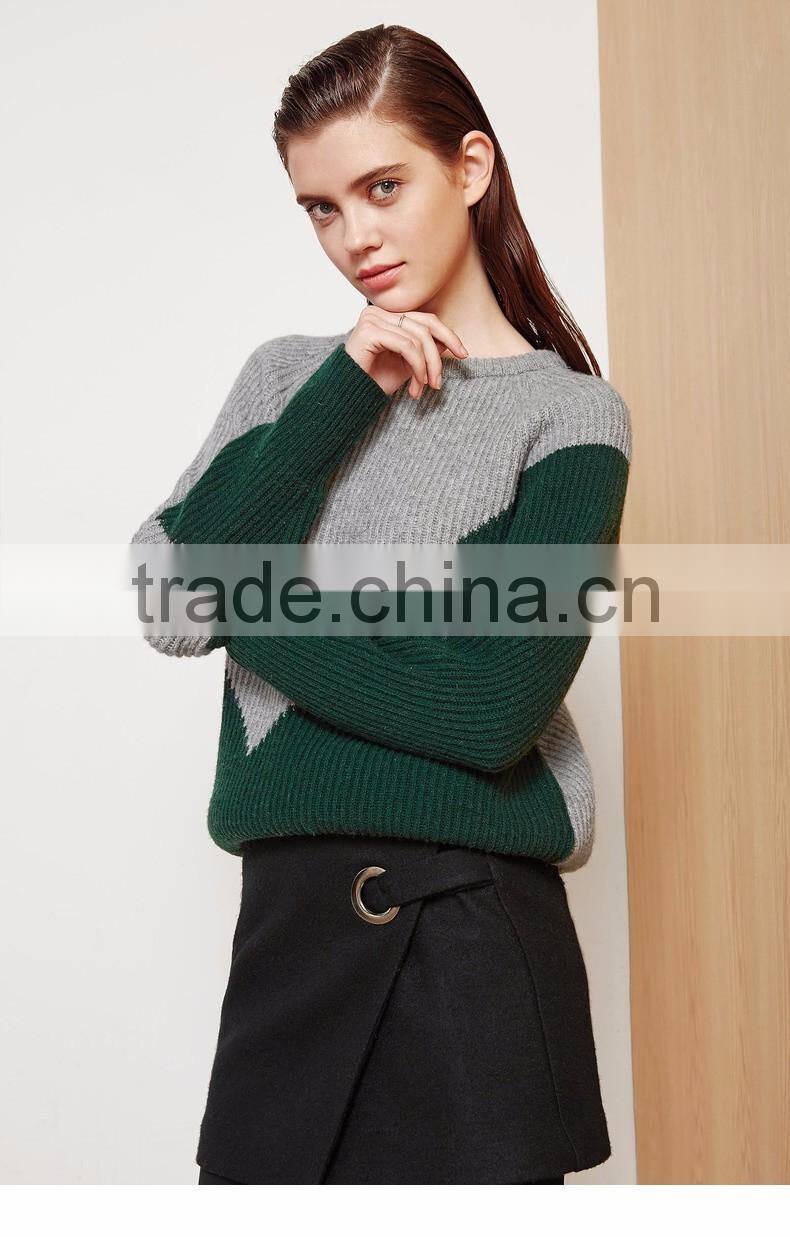 women Geometric design sweater 2017 new style green color pullover sweater