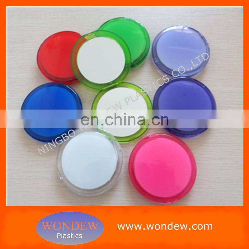 Pretty compact mirror