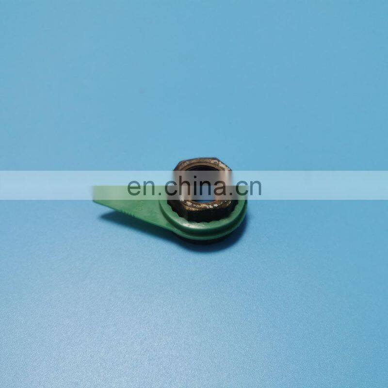 Hbti-105 Twin Wheel Nut Retainer with Indicator Function PA Material for 32/33/34mm WHEEL TRIM COMPATIBLE INDICATOR / RESTRAINER