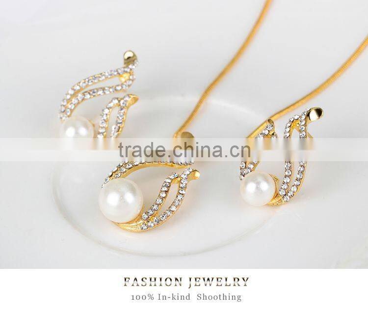 Luxury Brand Imitation Pearl Necklace Earrings Wedding Jewelry Sets Vintage Fashion Crystal Bridal Jewellery Set for Women Gift