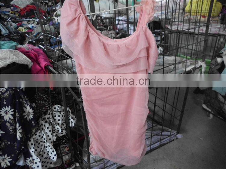 Nice wholesale used clothing original door to door